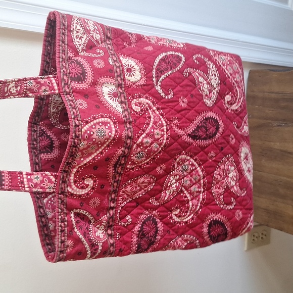 Vera Bradley Mesa Red Quilted Cotton Tote Bag Retired Paisley - Picture 3 of 12